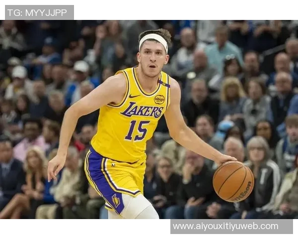 小里弗斯谈保罗运动能力下滑依靠智慧打球已久