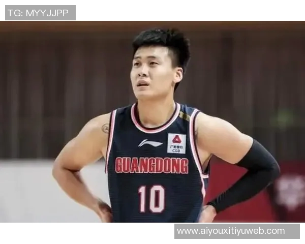 媒体人分享广东全运男篮探班照片赵睿身穿北京T恤与胡明轩崔永熙同框合影 媒体人分享广东全运男篮探班照片赵睿身穿北京T恤与胡明轩崔永熙同框合影