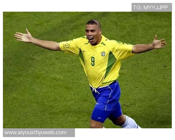 内马尔向里瓦尔多赠送签名球衣并晒合影表达对偶像的敬意